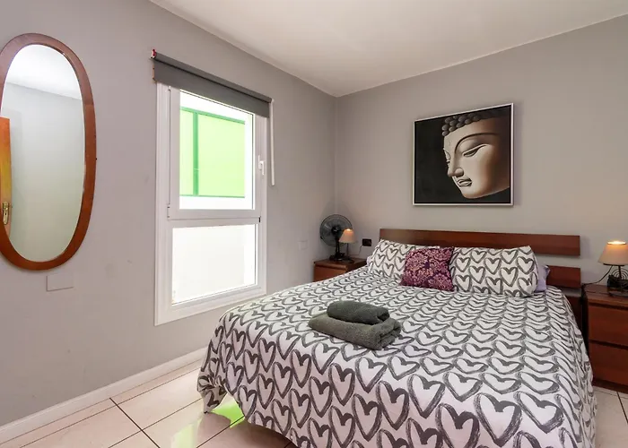 Tricia 6 Bedroom Americas